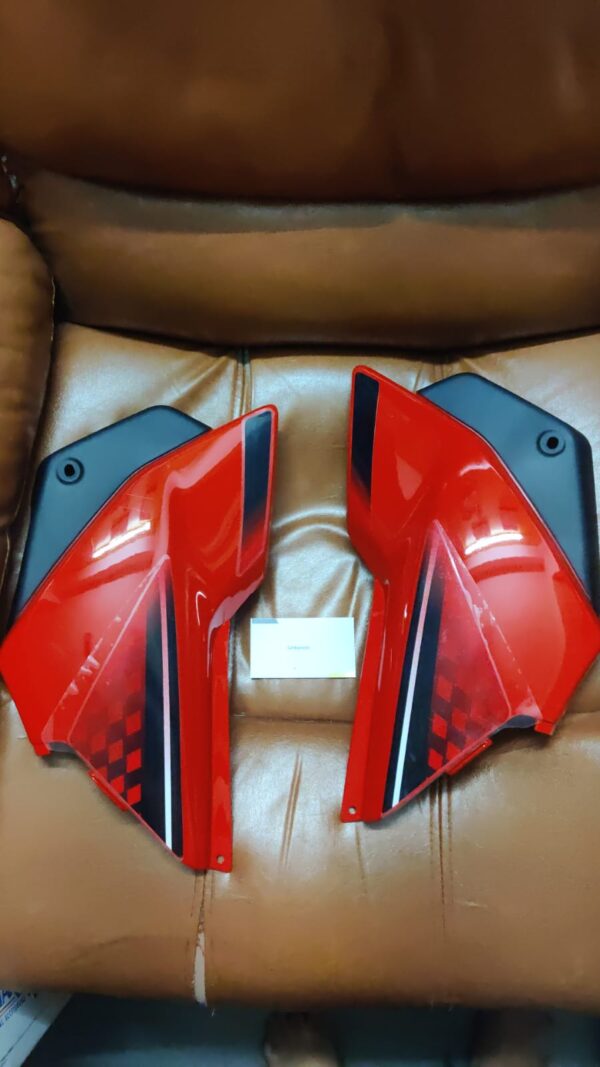 Hero Glamour Side panel Red