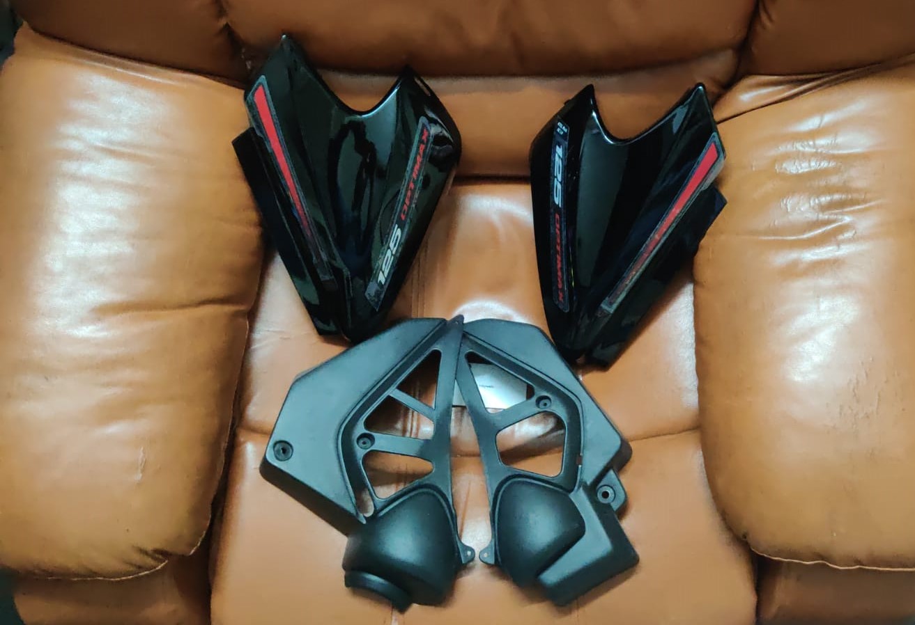 Honda CB Shine Side Panel Latest