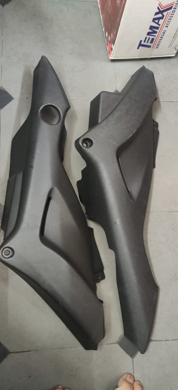 Honda Unicorn Side Panel