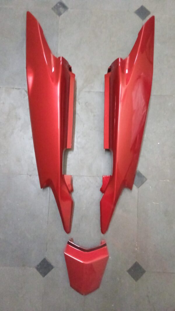 Livo Tail panel Red