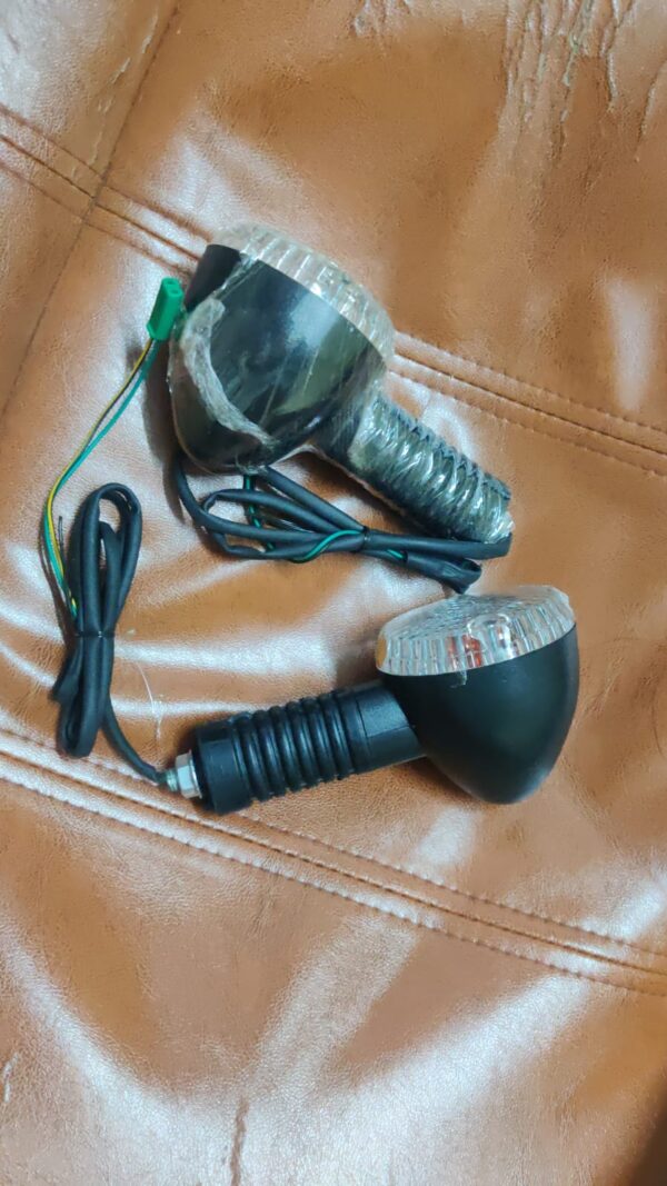 Bajaj Avenger Rear Indicators 2pc Bajaj Avenger Rear Indicators 2pc